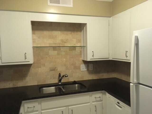 Kitchen view 2 - 1312 28th St S