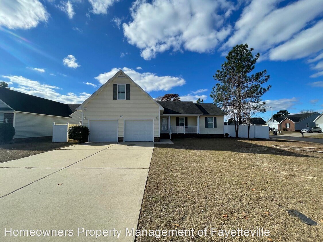 3 br, 2 bath House 3006 Totley Drive House Rental in Fayetteville