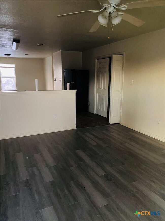 Building Photo - 3007 Cantabrian Dr