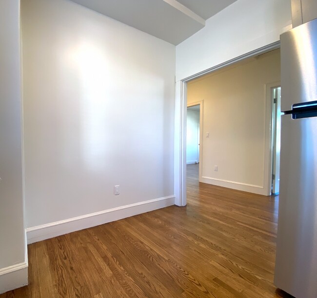 Building Photo - 1 bedroom in San Francisco CA 94115