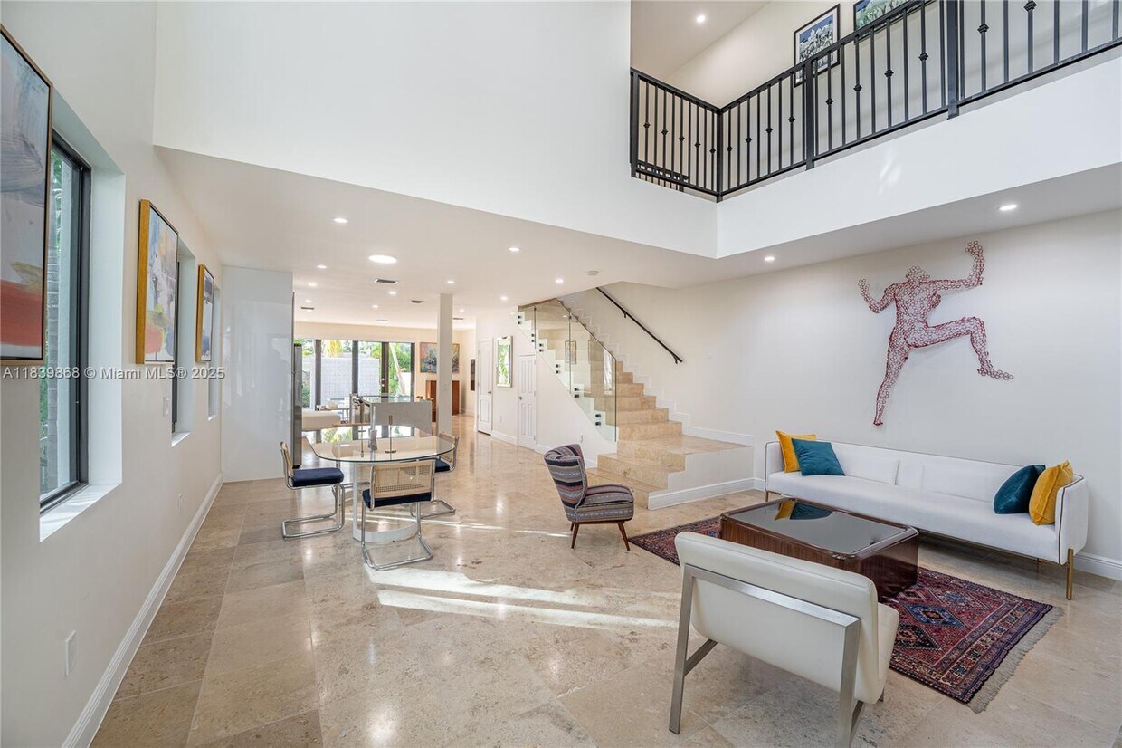 Foto principal - 2766 SW 33rd Ave