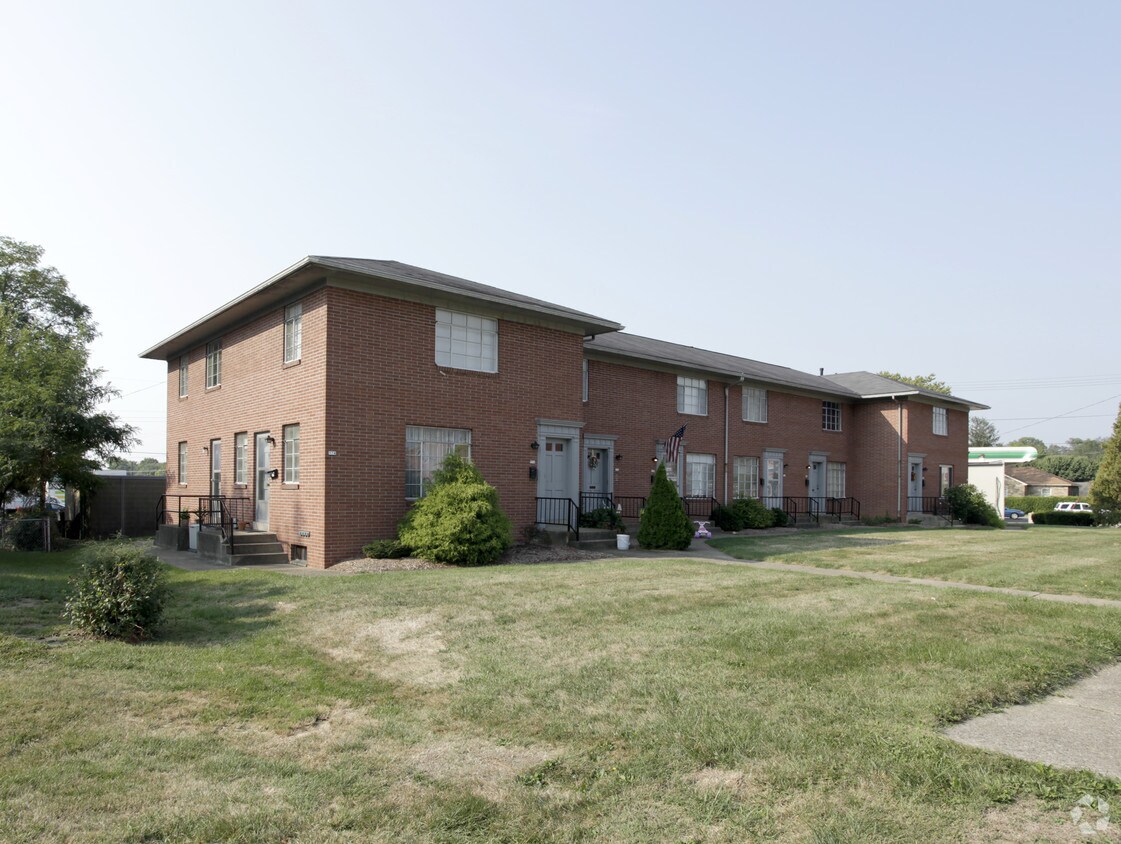 574 588 Harding Rd Zanesville Oh 43701 Apartments Zanesville Oh Apartments Com