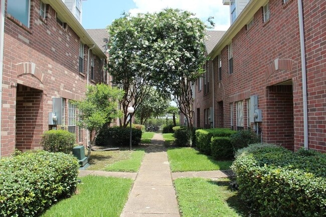 Foto del edificio - 11735 Alief Clodine Rd