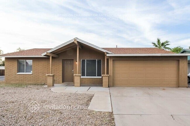 Building Photo - 7140 W North Ln
