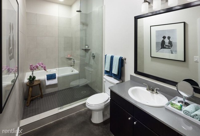Foto del edificio - 3501 San Jacinto St