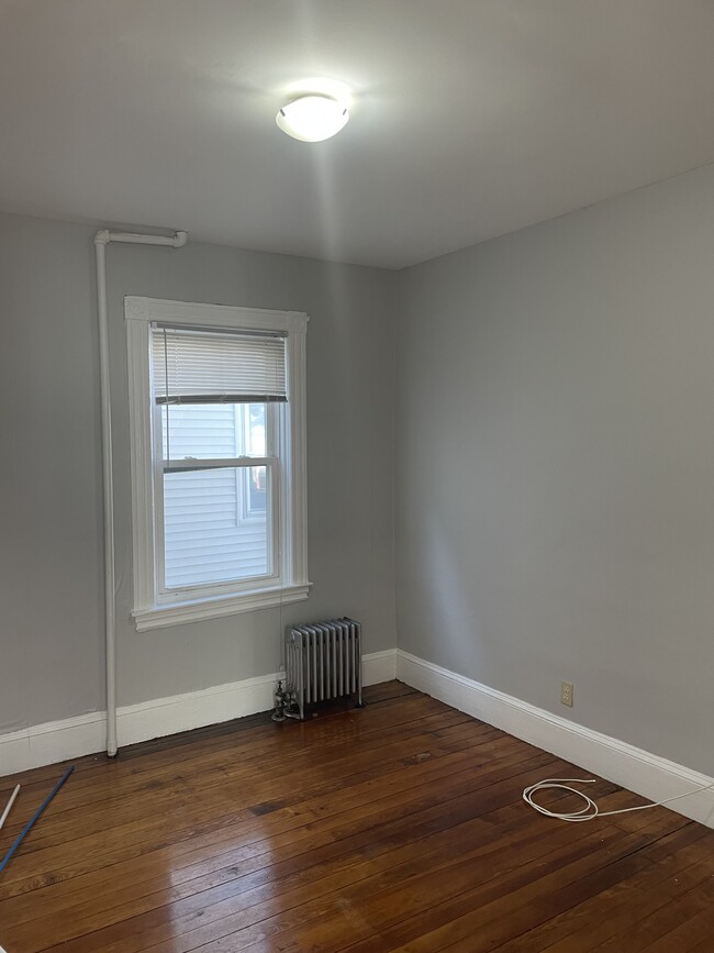 Building Photo - 123 Donelson St