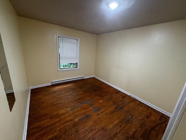 Foto del edificio - 568 Spartan Ave
