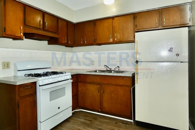 Building Photo - 5765 Steffens Ave