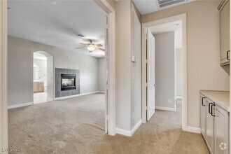 Building Photo - 2411 Winter Cliffs St