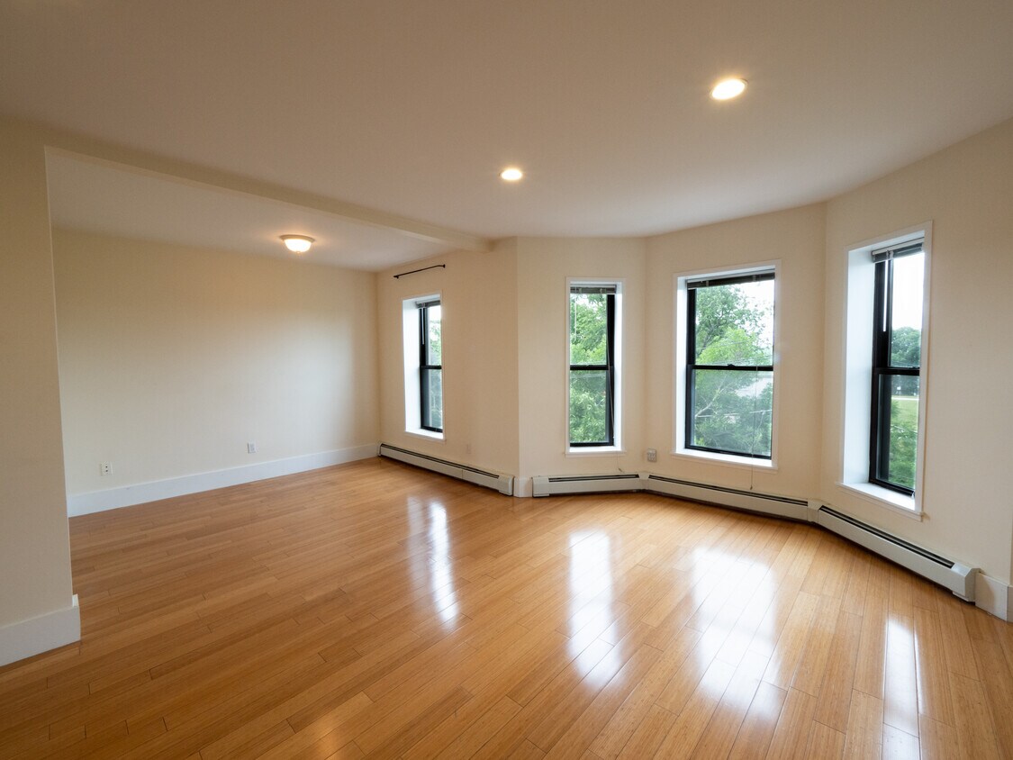 Foto principal - 27 Fort Ave