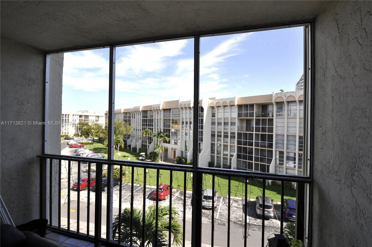 Foto principal - 601 Three Islands Boulevard