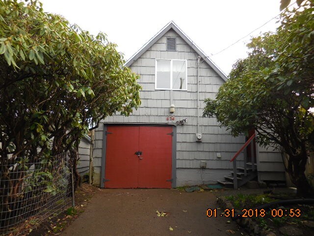 Foto principal - 634 NW Lee St