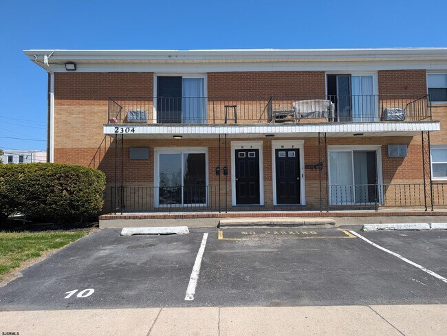 Foto del edificio - 2304 Hamilton Ave