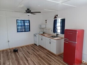 Building Photo - 4595 SE Azimuth Way