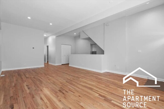 Foto del edificio - 858 N Paulina St