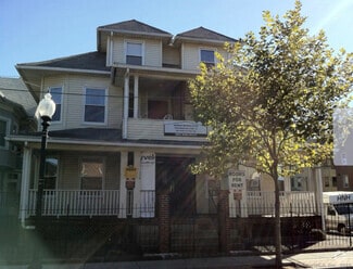 Building Photo - 1458 E Main St