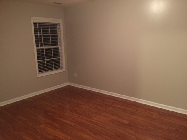 Foto del edificio - 2394 Longmont Dr
