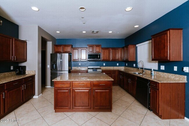 Foto del edificio - 19367 W Madison St