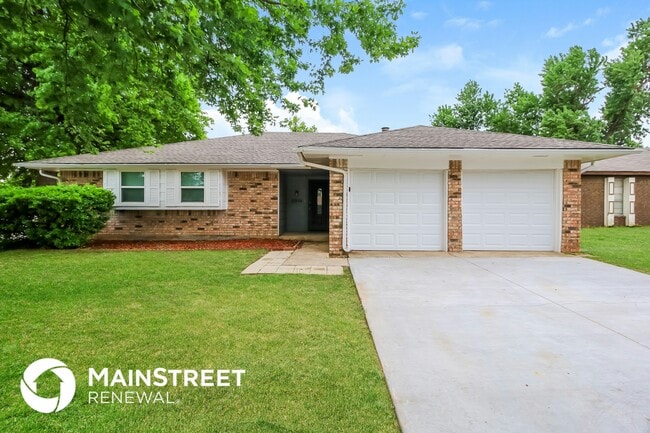 Building Photo - 8816 NW 82nd St