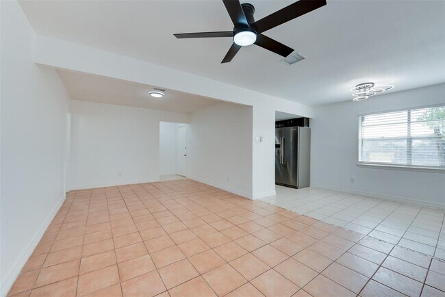 Building Photo - 2411 Woodgate St