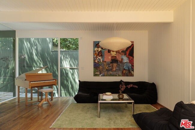 Building Photo - 8322 Ridpath Dr
