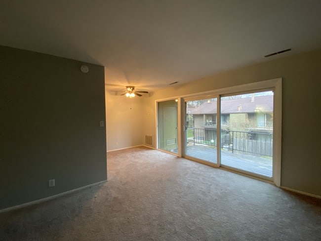 Dining/Living Room - 2500 Topsfield Rd