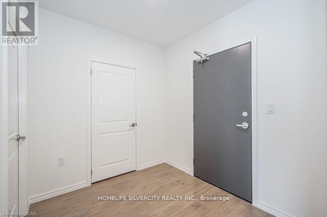 Photo du bâtiment - 1098 Paisley Rd