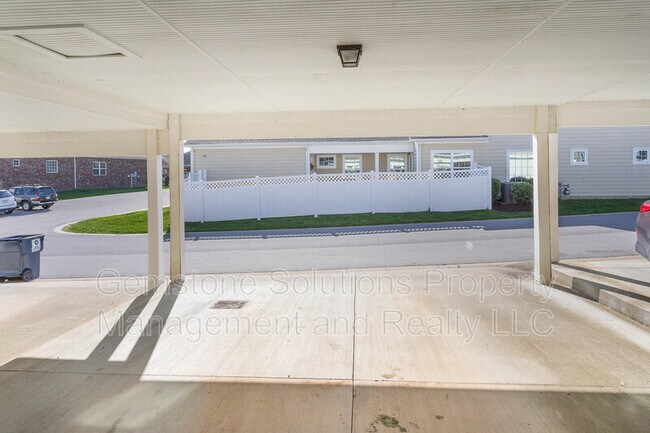 Foto del edificio - 731 Westcott Ln