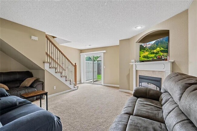 Building Photo - 9001 SW Gala Dr