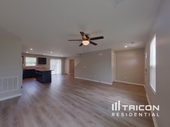 Foto del edificio - 120 Castlebrook Dr