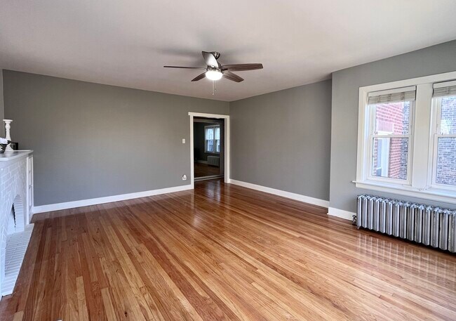 Foto del edificio - 1625 N Keystone Ave