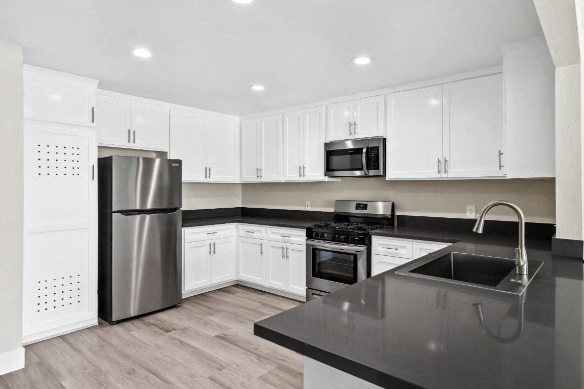 Foto principal - Wakefield Apartment Homes