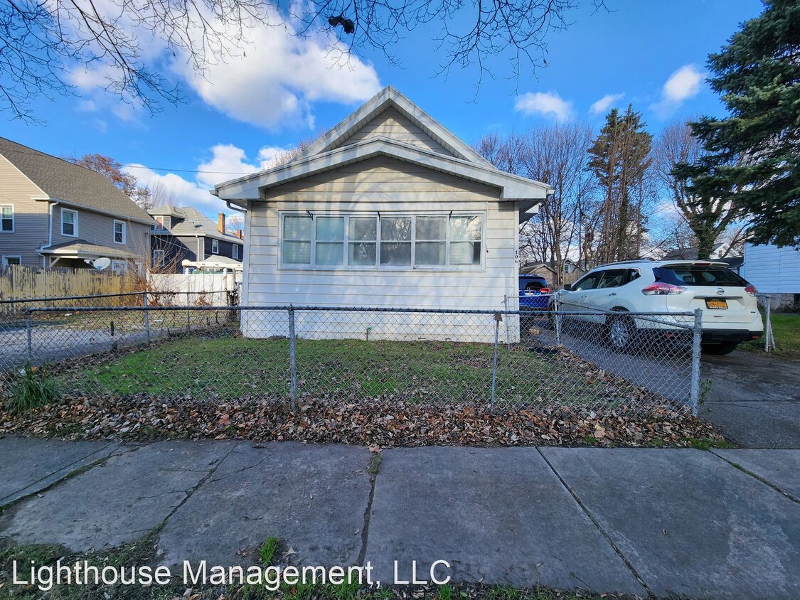 106 Mohawk St, Rochester, NY 14621 House Rental in Rochester, NY