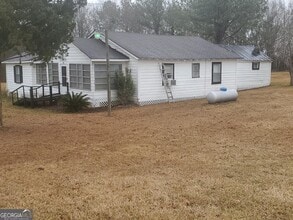 Building Photo - 422 Solomons Ln
