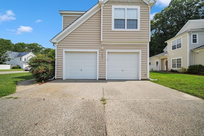 Building Photo - Beautifully Remodeled and Modern Home in Yorktown!