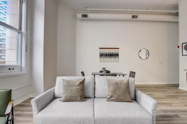 Foto del edificio - 125 W Market St