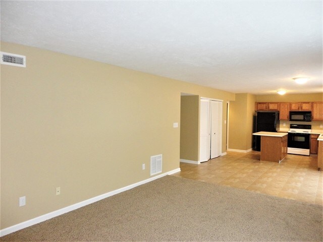 Building Photo - 6346 Creekshore Lane