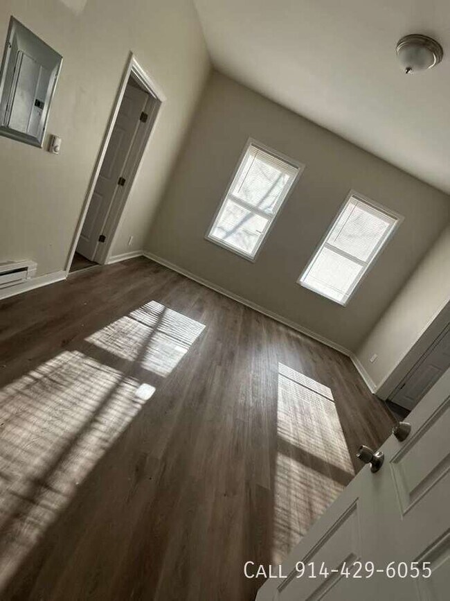 Building Photo - 71 Morningside Ave