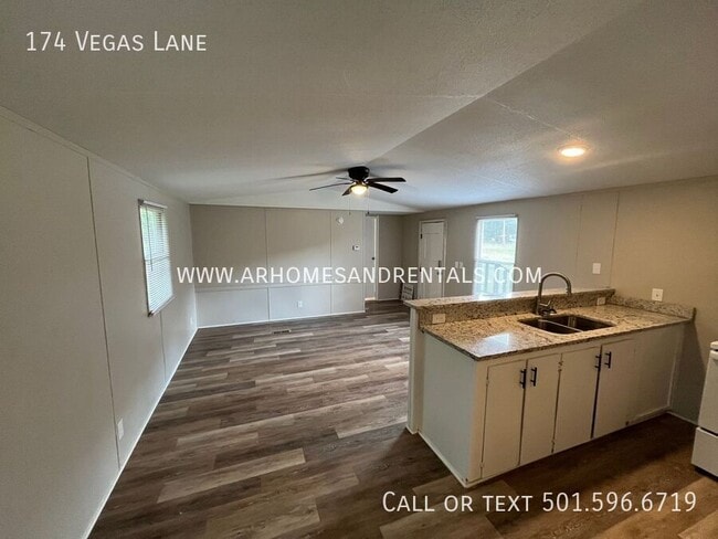 Building Photo - 174 Vegas Ln