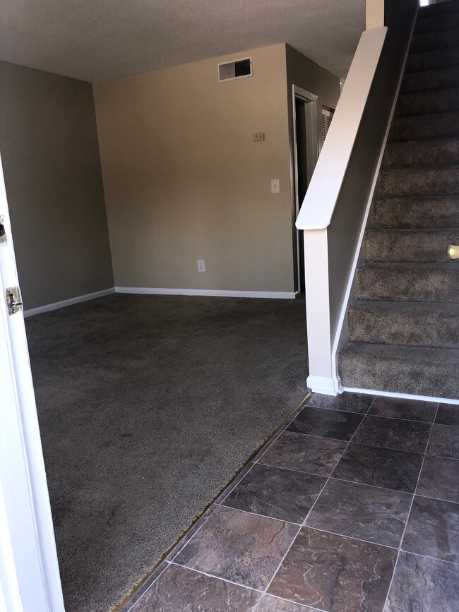 Building Photo - 1180 Rosemead Rd