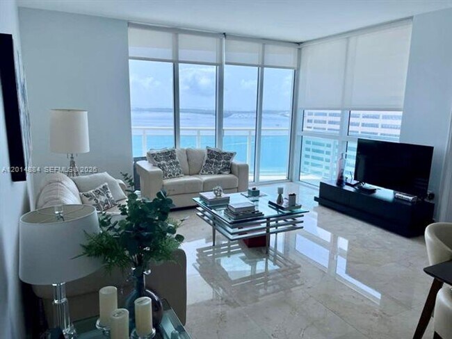 Foto del edificio - 950 Brickell Bay Dr