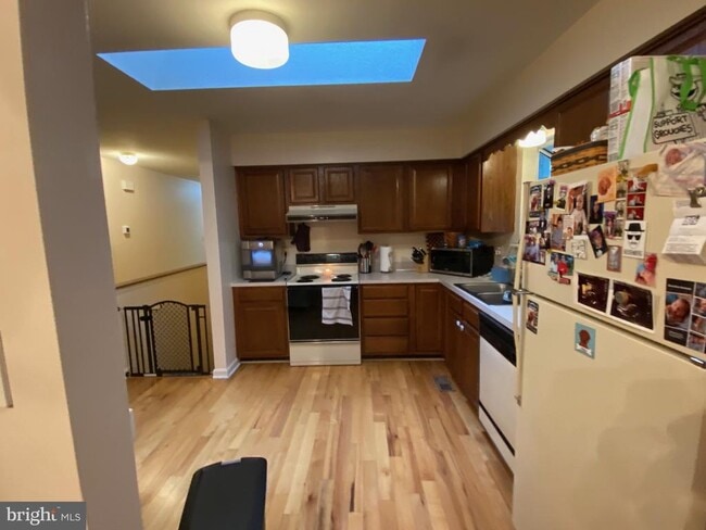 Building Photo - 11295 Sitting Bull Cir