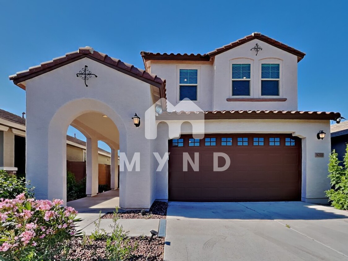 Foto principal - 9233 W Roma Ave