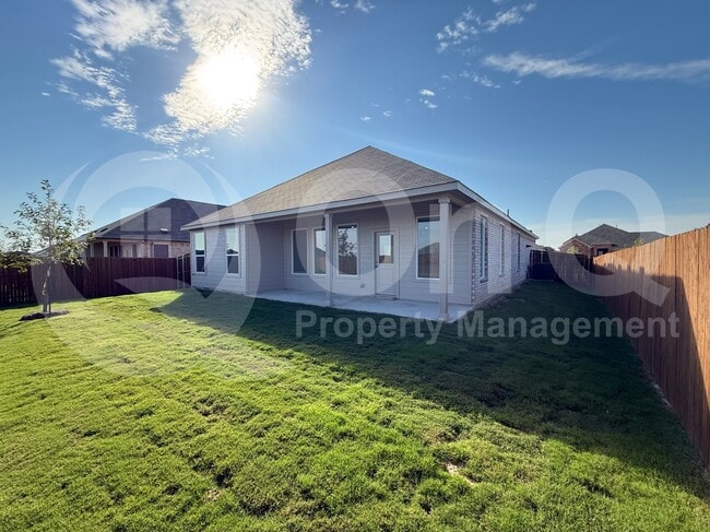 Foto del edificio - 454 Ridge Dr