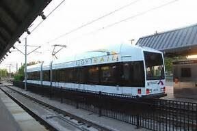 Building Photo - 2 Meadows Dr