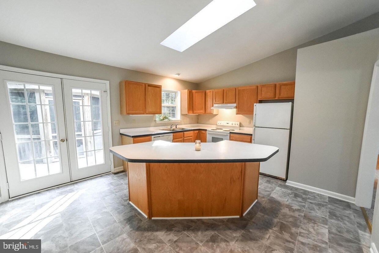 Foto principal - 17344 Potomac Sands Dr