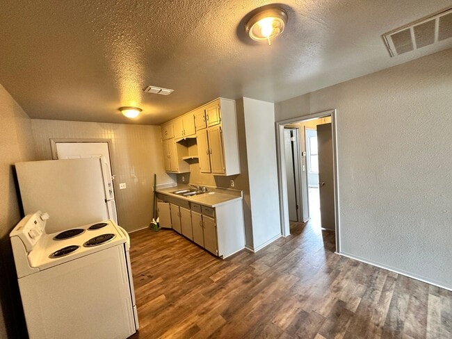 Foto del edificio - 3 Bedroom 1 Bathroom in Central Amarillo