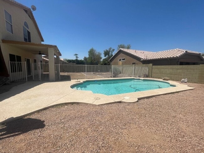 Building Photo - 922 N Sicily Dr