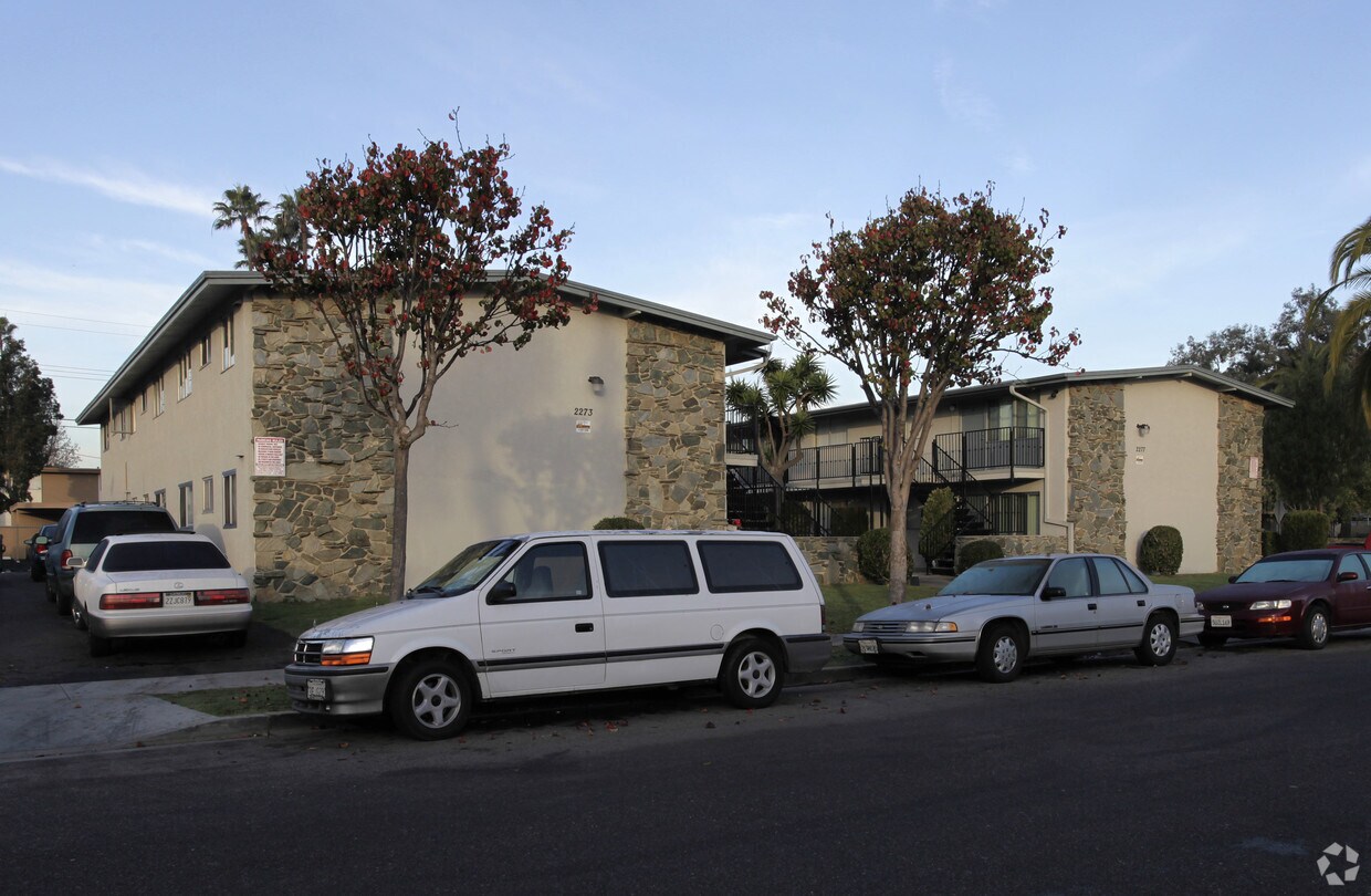 Foto del edificio - 2273-2277 Maple St