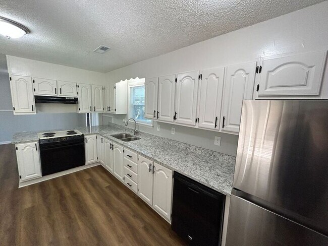 Foto del edificio - 510 Blaine Dr SW